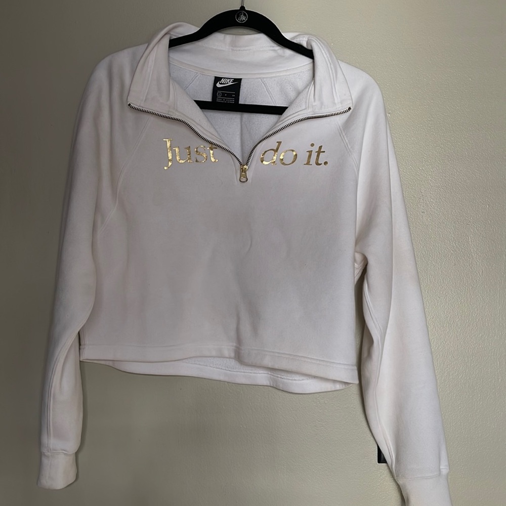 White Nike cropped hoodie